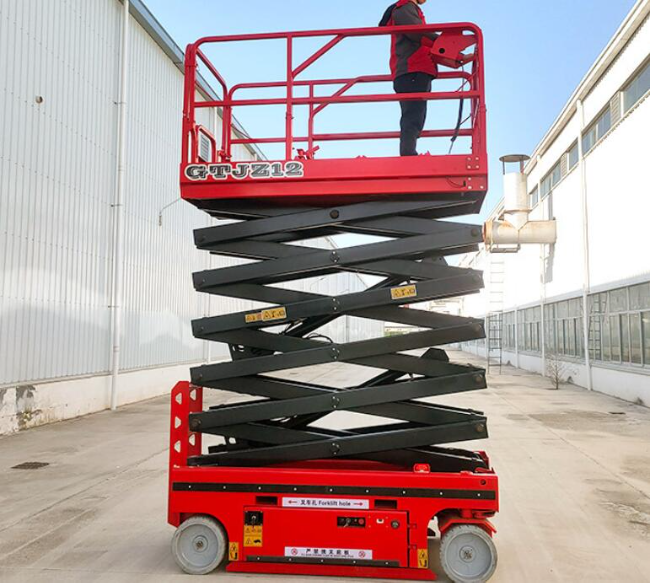 五莲自行走移动式升降机